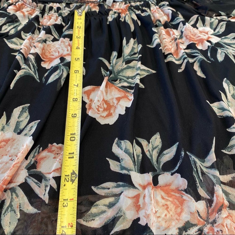 Charlotte Russe Large Boho Sheer Floral Crop Top With Overlay - Picture 8 of 9
